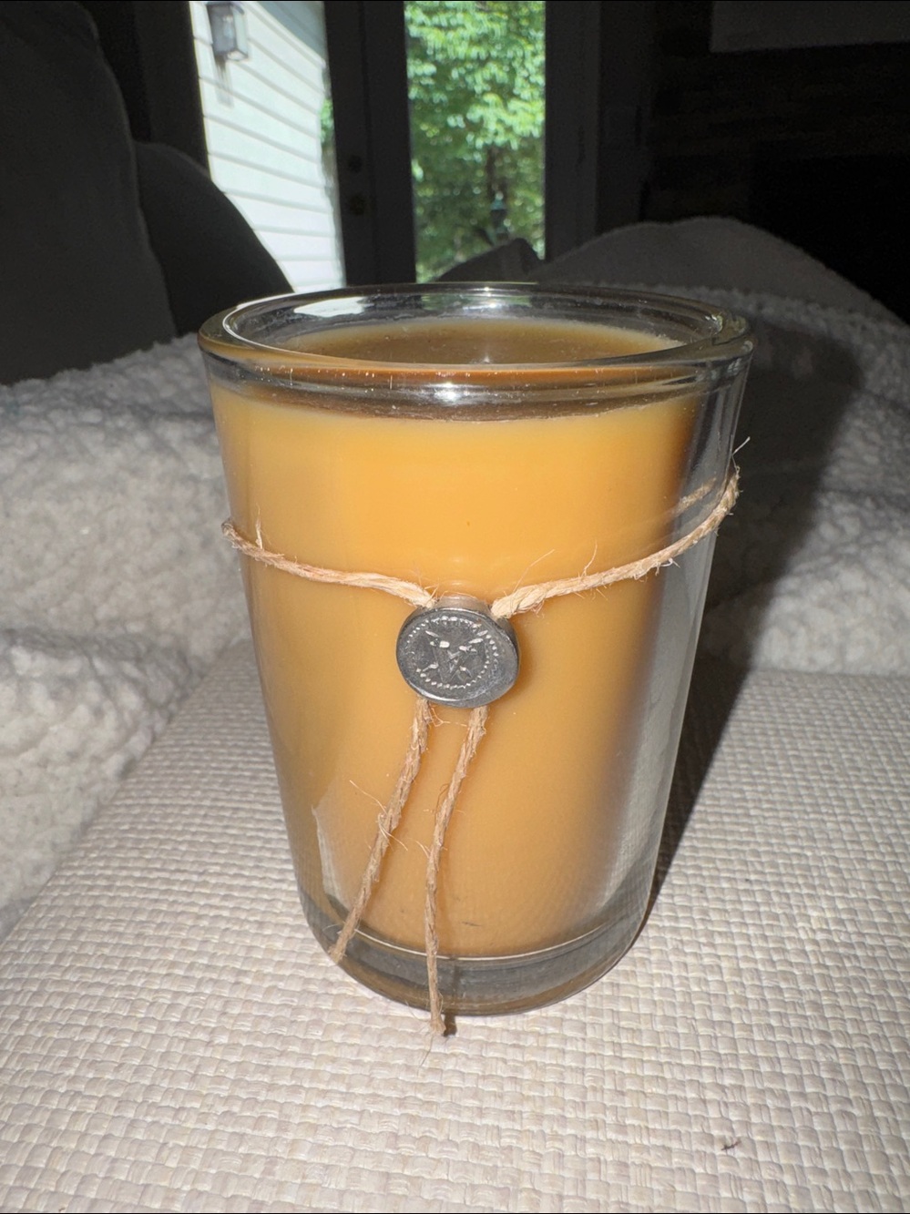 Votivo honeysuckle 6.8 oz Aromatic Candle - New